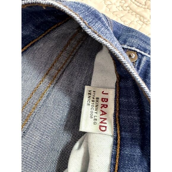 J. Brand Skinny Leg Medium Rise Venice Jeans Medium Rinse / Size 24 / EUC - Picture 5 of 8